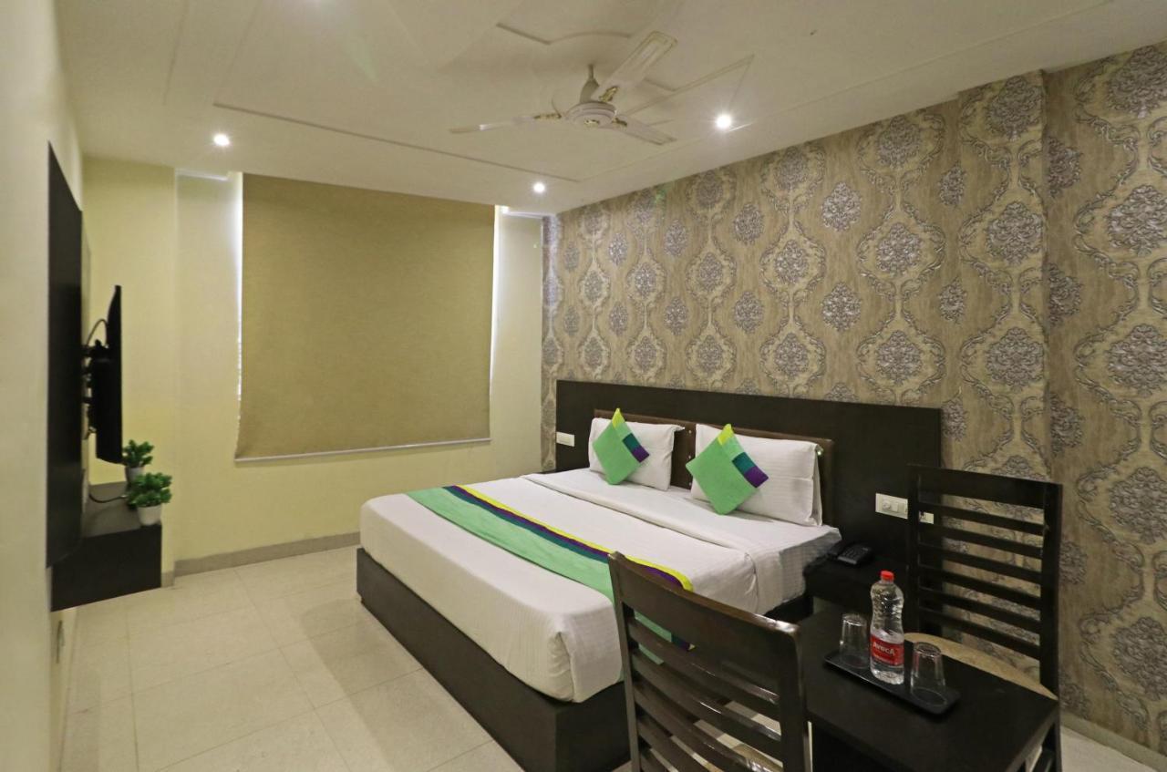 Hotel Paragon Suites 新德里 外观 照片