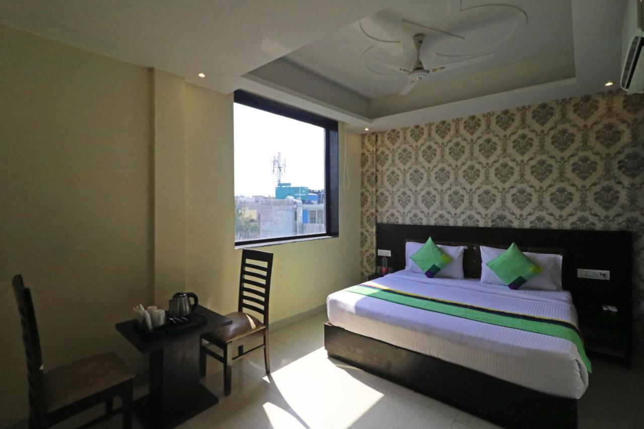 Hotel Paragon Suites 新德里 外观 照片
