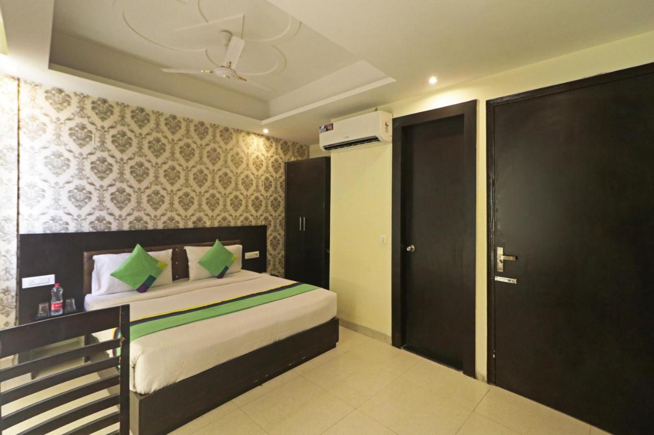 Hotel Paragon Suites 新德里 外观 照片